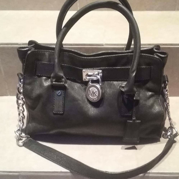 michael kors purse with lock and key